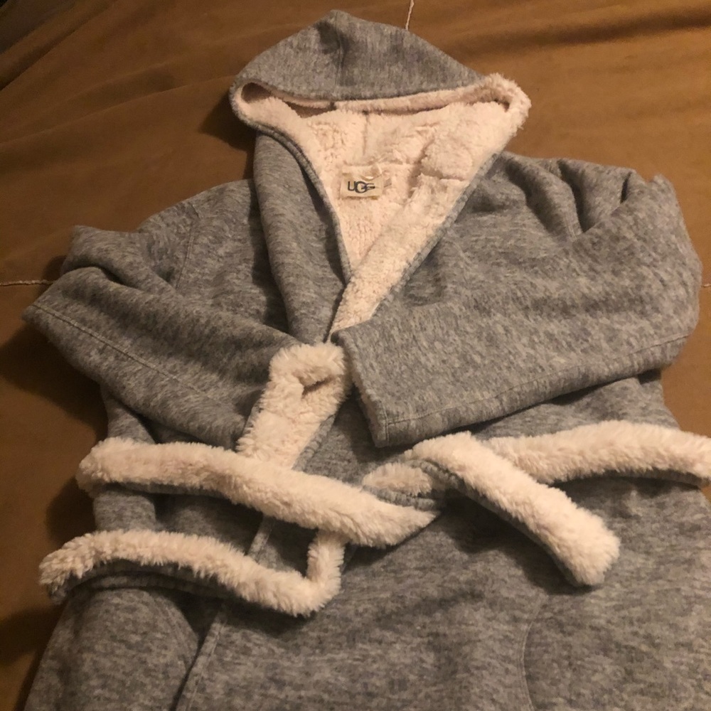 Ugg Robe...new without tags